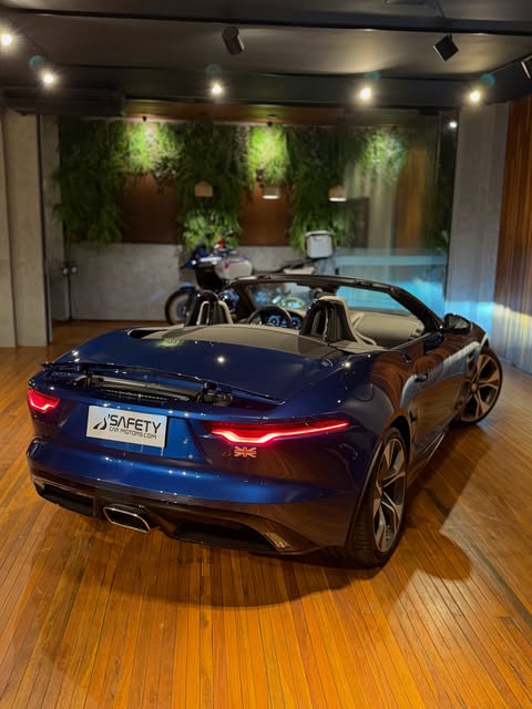 JAGUAR F-TYPE P300 R-DYNAMIC - Imagem 6
