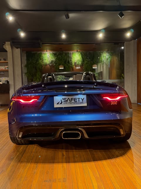 JAGUAR F-TYPE P300 R-DYNAMIC - Imagem 7