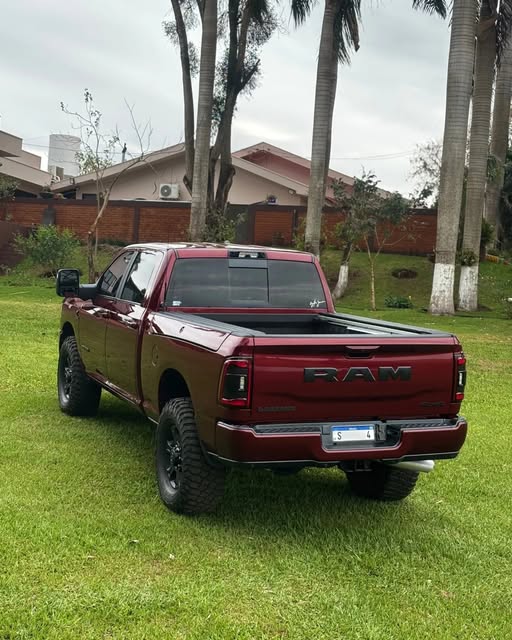 RAM 2500 LARAMIE NIGHT EDITION - Imagem 7