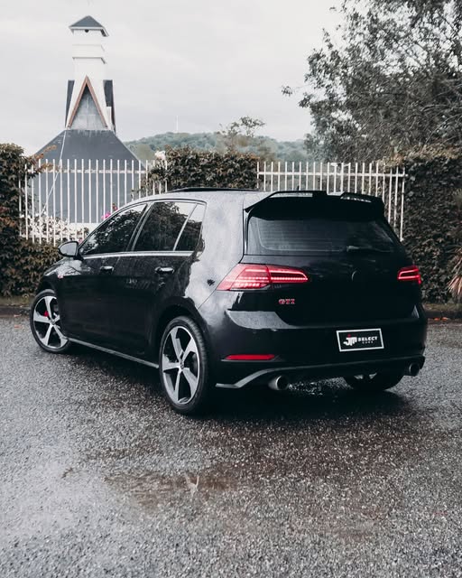 VOLKSWAGEN GOLF GTI - Imagem 2