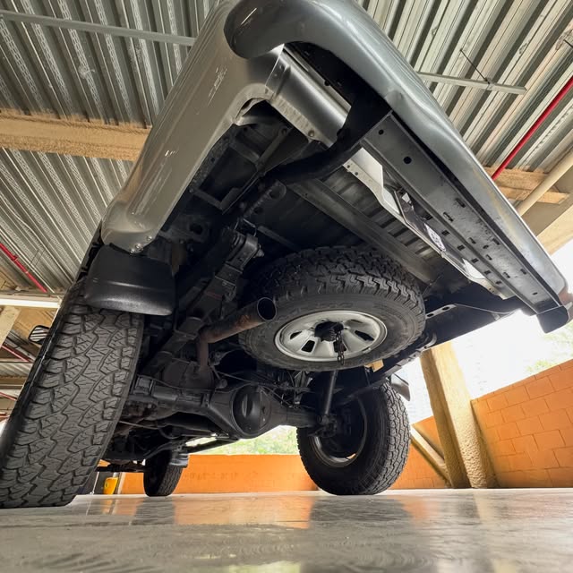 TOYOTA HILUX DX - Imagem 14