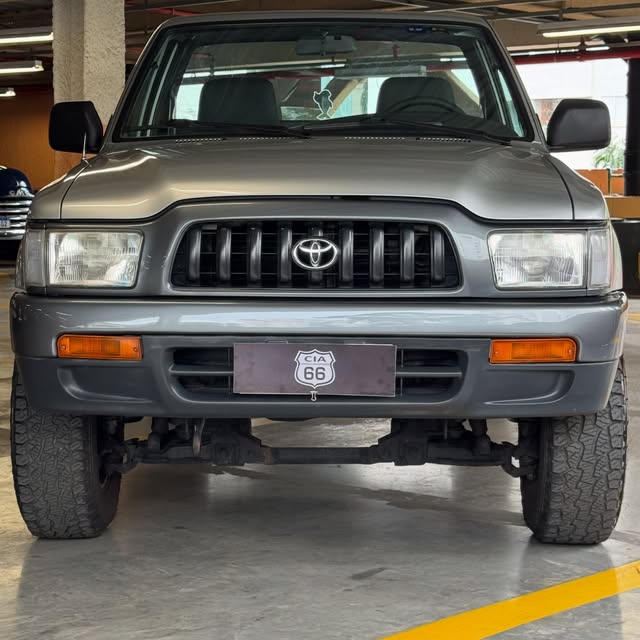 TOYOTA HILUX DX - Imagem 16