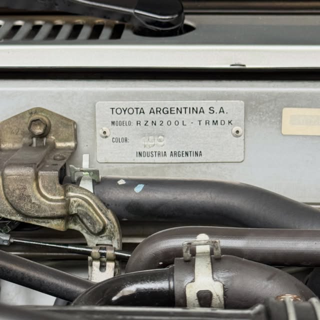TOYOTA HILUX DX - Imagem 19