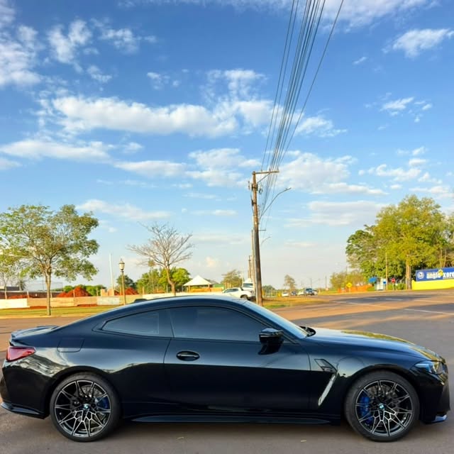 BMW M4 COMPETITION - Imagem 7