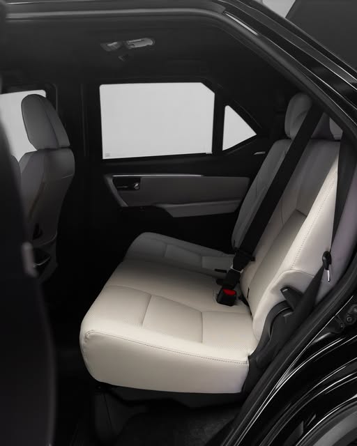 TOYOTA HILUX SW4 DIAMOND - Imagem 5