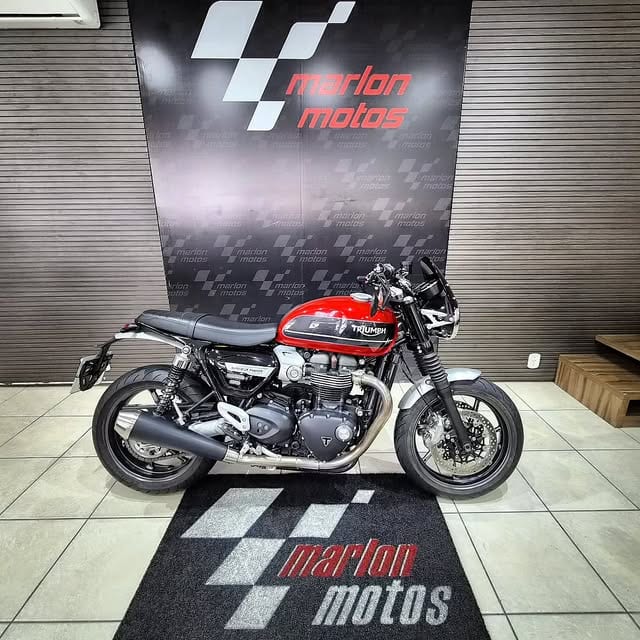 TRIUMPH SPEED TWIN