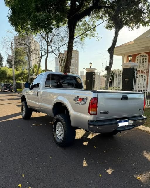 FORD F-250 XLT - Imagem 5