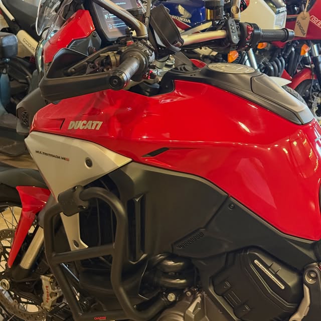DUCATI MULTISTRADA V4S - Imagem 8