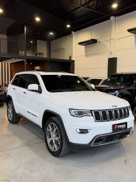 JEEP GRAND CHEROKEE LIMITED - Imagem 3