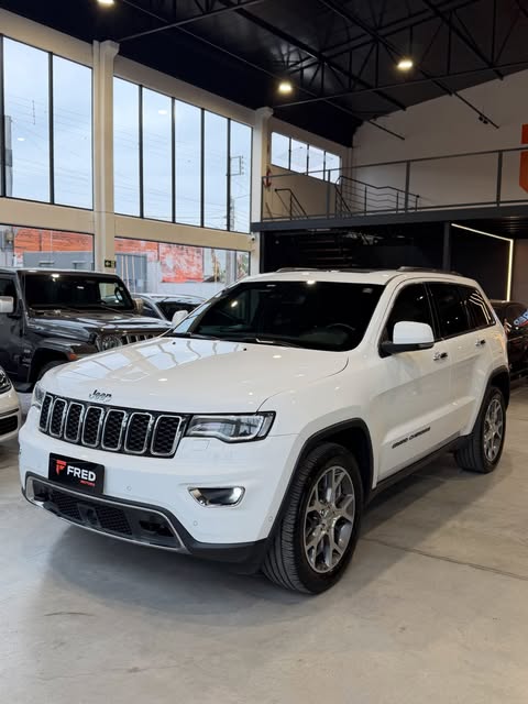 JEEP GRAND CHEROKEE LIMITED - Imagem 4