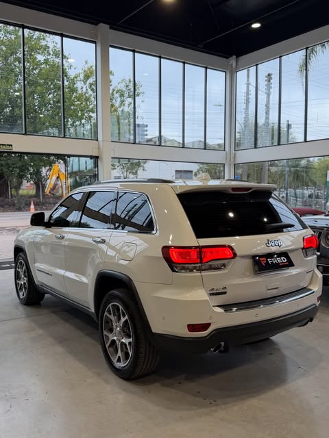 JEEP GRAND CHEROKEE LIMITED - Imagem 6