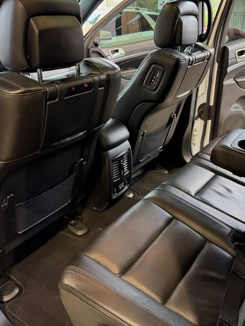 JEEP GRAND CHEROKEE LIMITED - Imagem 9