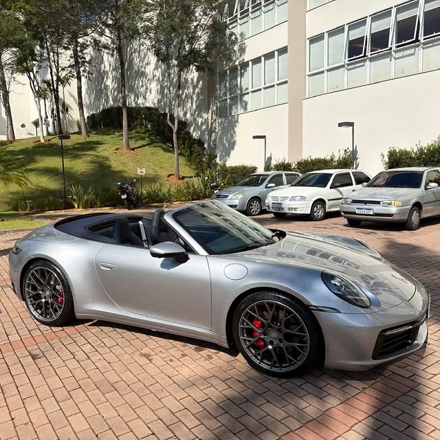 PORSCHE 911 CARRERA S - Imagem 8