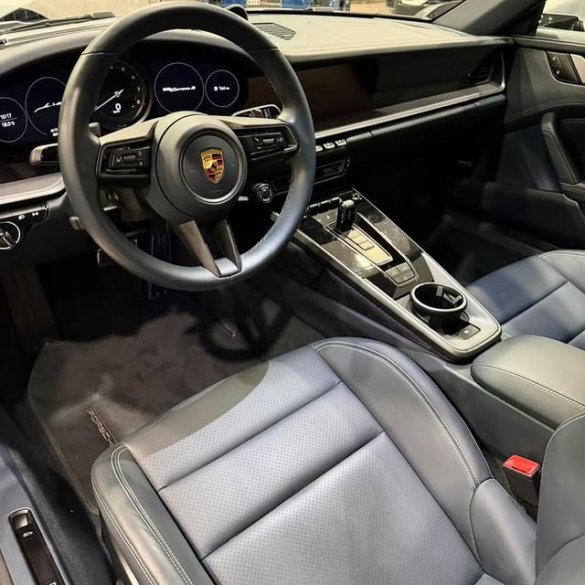 PORSCHE 911 CARRERA S - Imagem 9