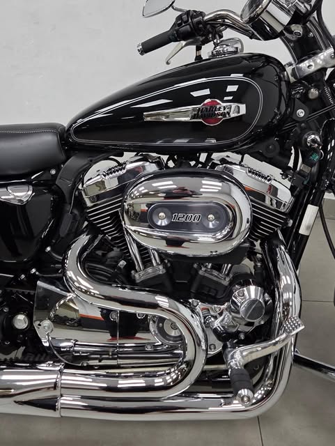 HARLEY-DAVIDSON SPORTSTER XL1200 CUSTOM - Imagem 5