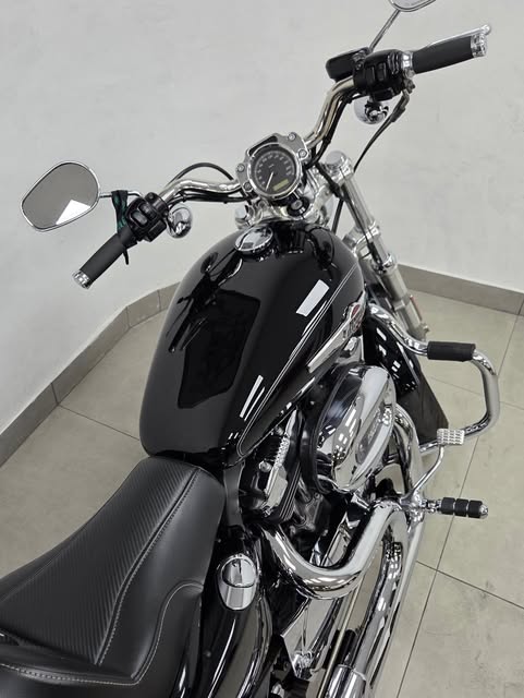 HARLEY-DAVIDSON SPORTSTER XL1200 CUSTOM - Imagem 9