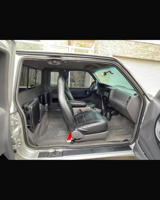 FORD SUPER CAB XLT - Imagem 3