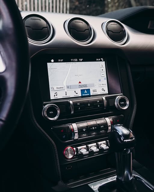 FORD MUSTANG GT PREMIUM - Imagem 5