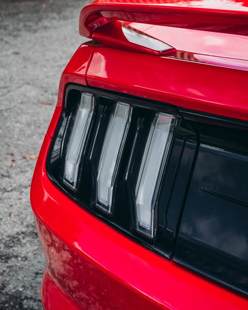 FORD MUSTANG GT PREMIUM - Imagem 10