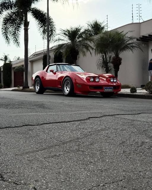 CHEVROLET CORVETTE - Imagem 11