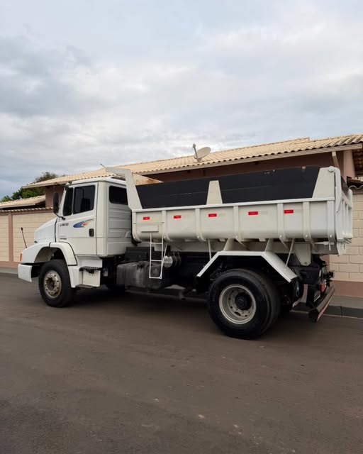 MERCEDES-BENZ CAMINHÃO 13 18 - Imagem 5