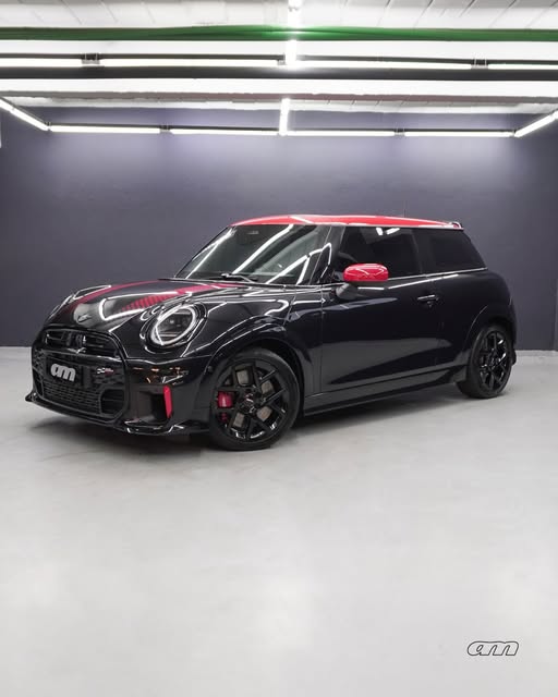 MINI JOHN COOPER WORKS - Imagem 1