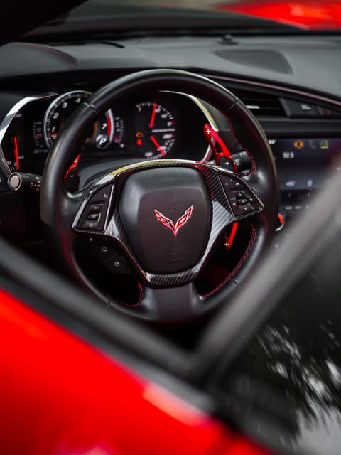 CHEVROLET CORVETTE STINGRAY Z51 - Imagem 11