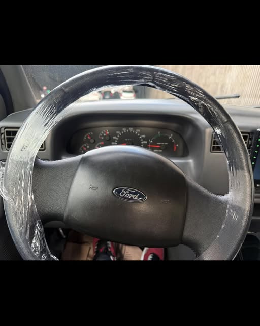 FORD F-250 - Imagem 2