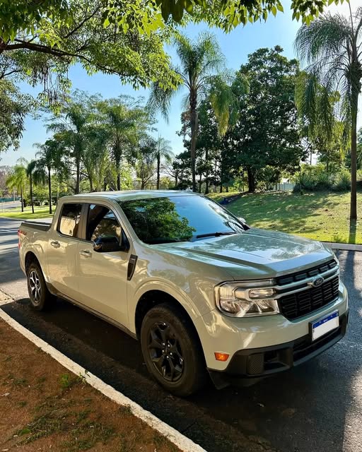 FORD MAVERICK LARIAT - Imagem 2