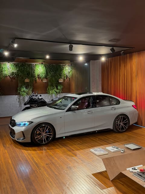 BMW 320I M SPORT - Imagem 2