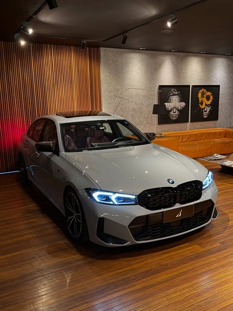 BMW 320I M SPORT - Imagem 11