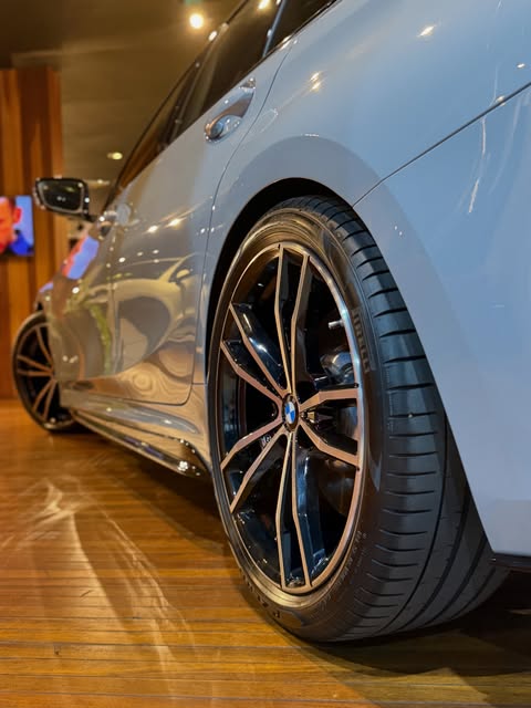 BMW 320I M SPORT - Imagem 12