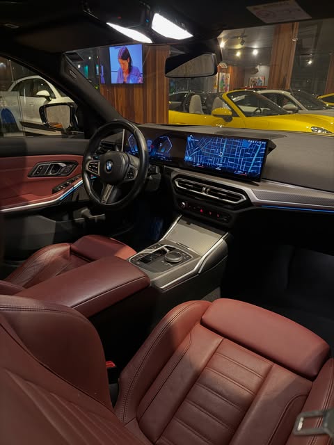 BMW 320I M SPORT - Imagem 16