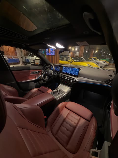 BMW 320I M SPORT - Imagem 17