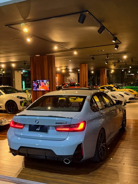 BMW 320I M SPORT - Imagem 3
