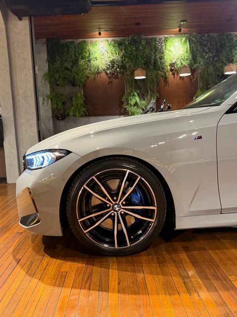 BMW 320I M SPORT - Imagem 6