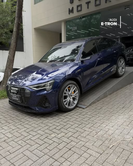 AUDI E-TRON S SPORTBACK - Imagem 1