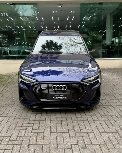 AUDI E-TRON S SPORTBACK - Imagem 3