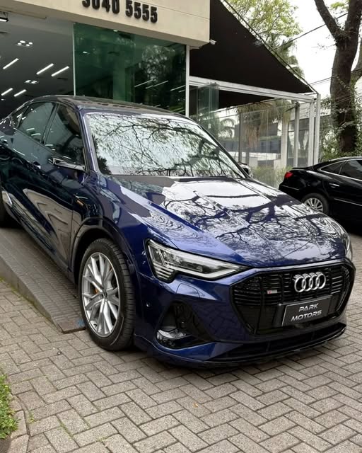 AUDI E-TRON S SPORTBACK - Imagem 4