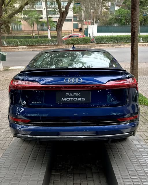 AUDI E-TRON S SPORTBACK - Imagem 6