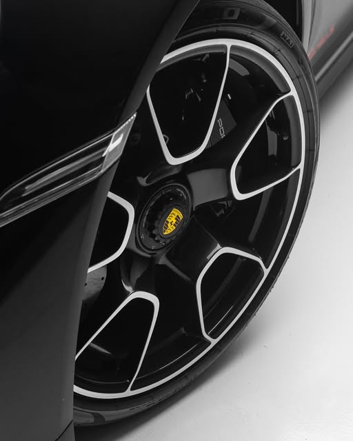 PORSCHE 911 TURBO S CABRIOLET - Imagem 10