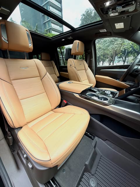 CADILLAC ESCALADE ESV LUXURY - Imagem 11