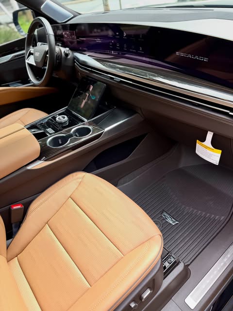 CADILLAC ESCALADE ESV LUXURY - Imagem 9