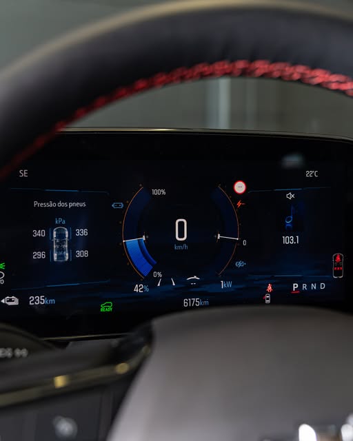 CHEVROLET BLAZER EV RS - Imagem 5