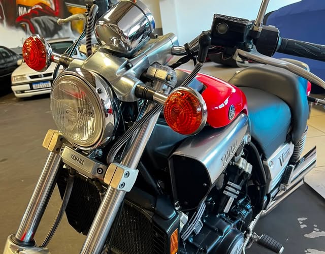 YAMAHA V-MAX - Imagem 10