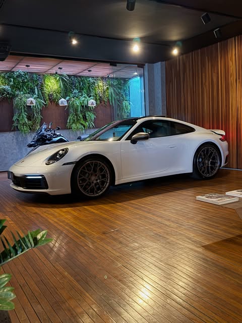 PORSCHE 911 - Imagem 18