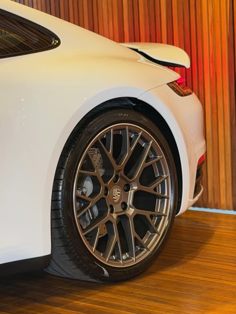 PORSCHE 911 - Imagem 7