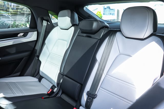 PORSCHE CAYENNE S V8 COUPÉ - Imagem 11