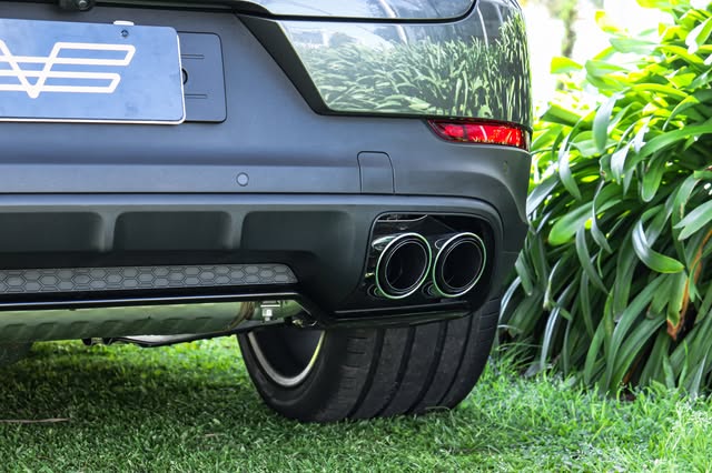 PORSCHE CAYENNE S V8 COUPÉ - Imagem 9