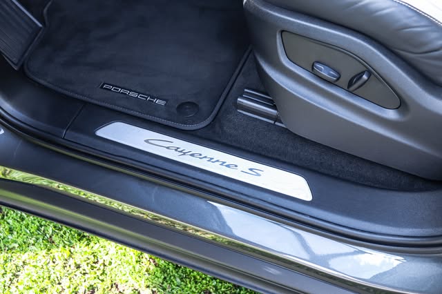 PORSCHE CAYENNE S V8 COUPÉ - Imagem 10